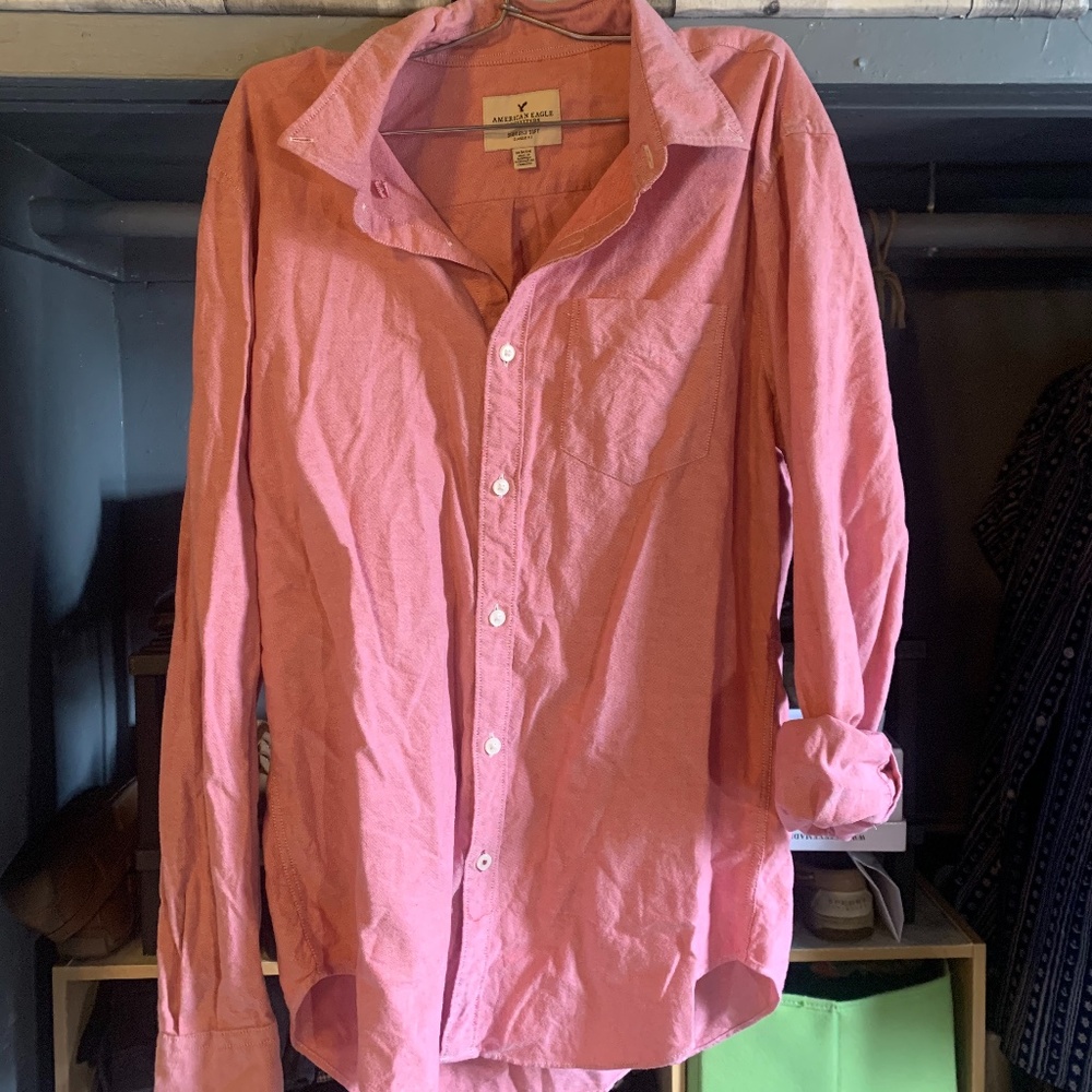 American Eagle Button up